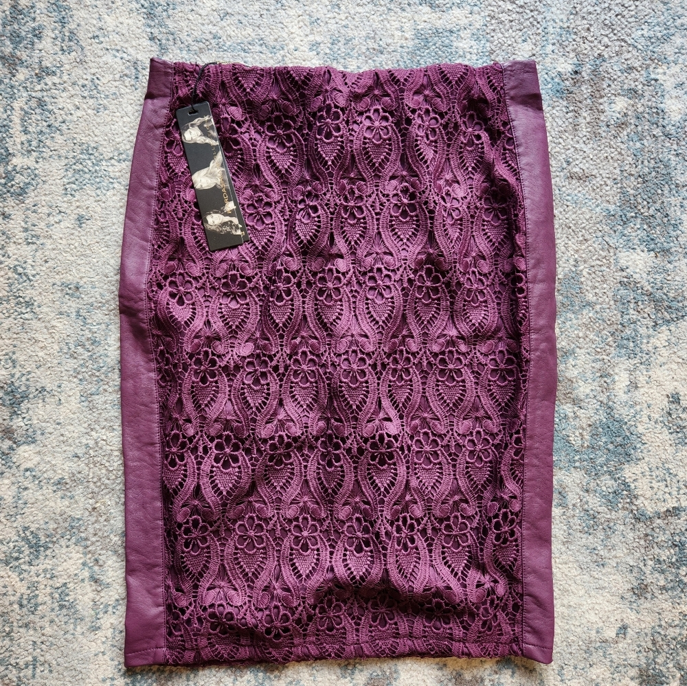 Kardashian burgundy pencil skirt